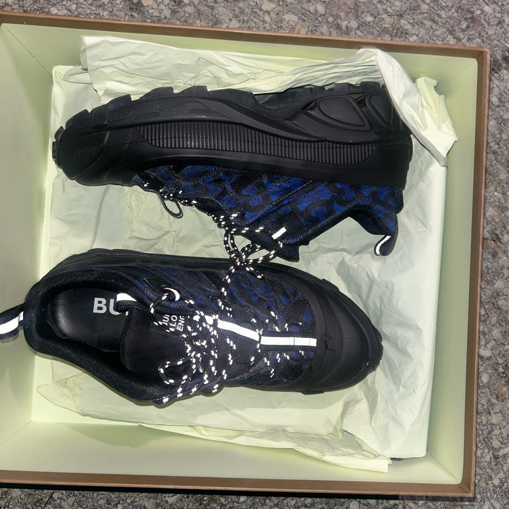 Men's Black and Blue Sneakers